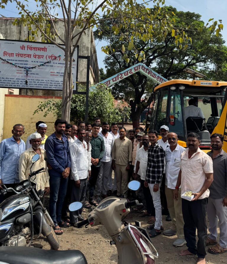 श्रीक्षेत्र थेऊर जिल्हा परिषद शाळेच्या आवारातील काँक्रिटीकरणास सुरुवात