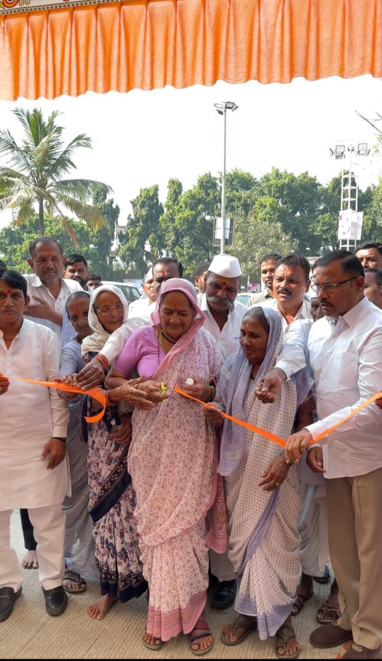 श्रीक्षेत्र थेऊरमध्ये भव्य सर्वरोग निदान मोफत महाआरोग्य शिबिराला नागरिकांचा उस्फूर्त ओघ